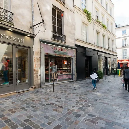 Marais Rosiers Loft - Menage Pro, Climatisation, Wifi Apartment Paris